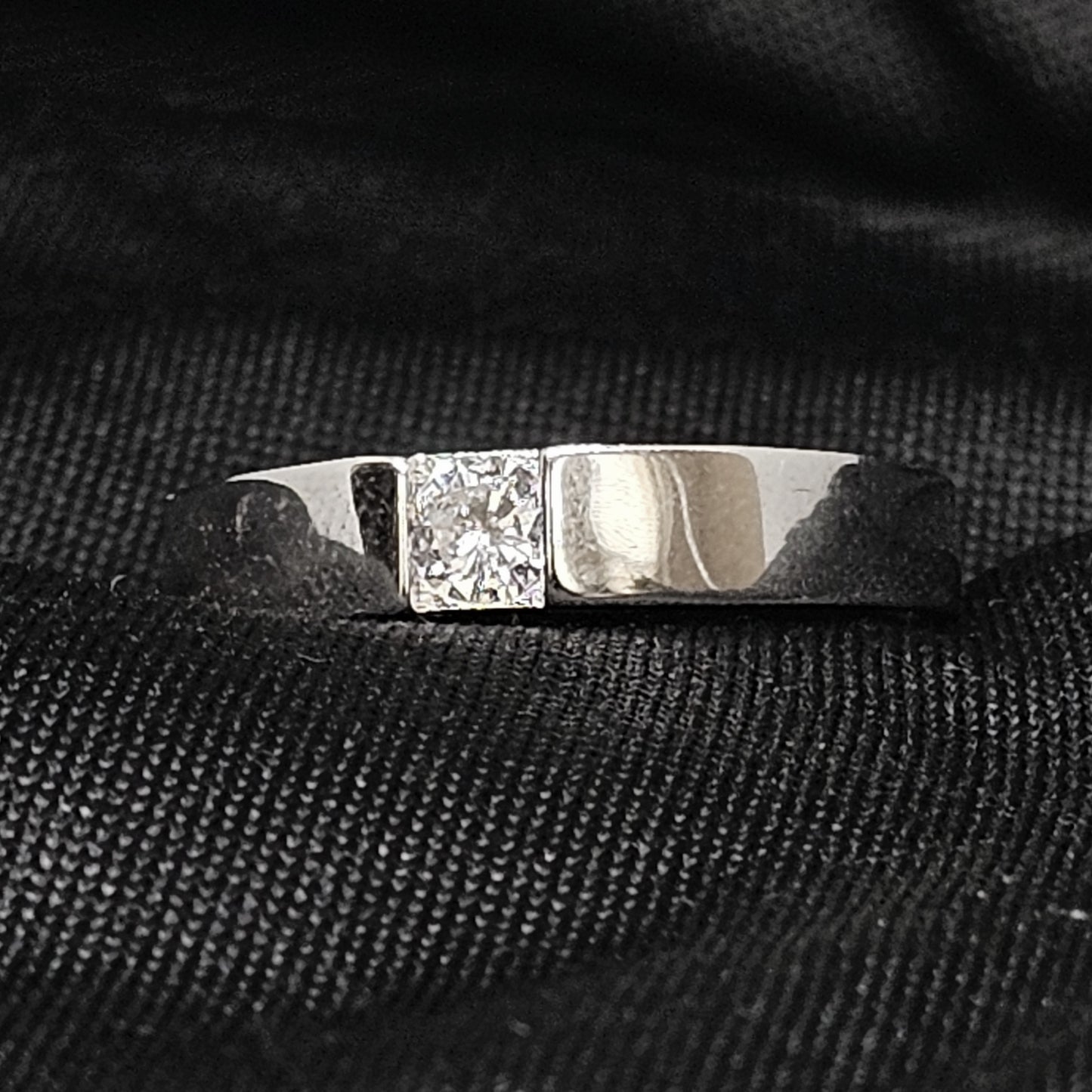 Men’s Silver Solitaire Ring – Size 8.5/9, 3.5g, Bold Shine