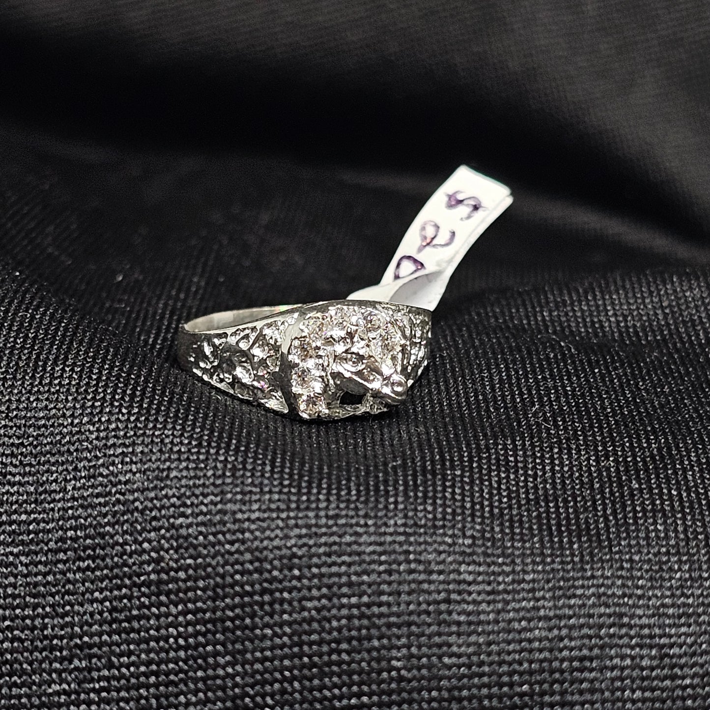 Silver Iced-Out Lion Ring with CZ Stones – Size 4, 2g