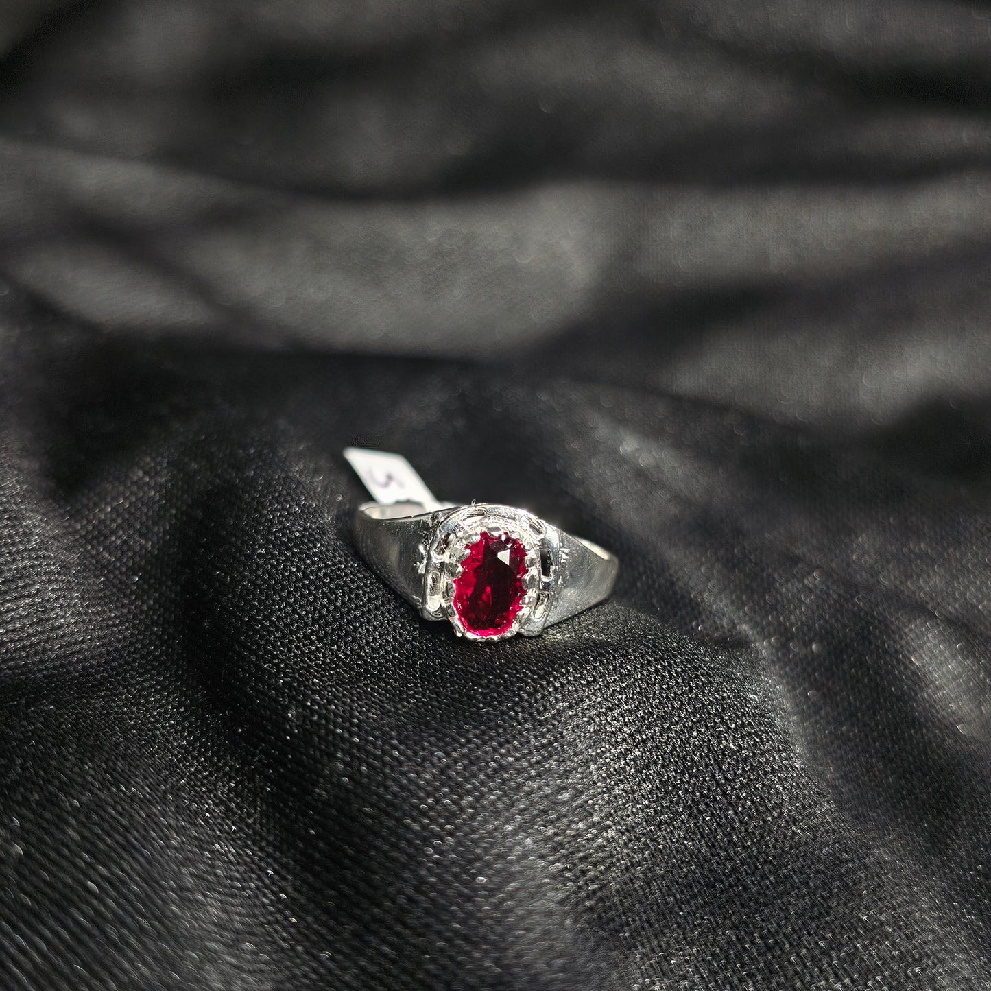 Silver Red Oval Gemstone Ring, Size 4.5, 1.5g, Elegant Design