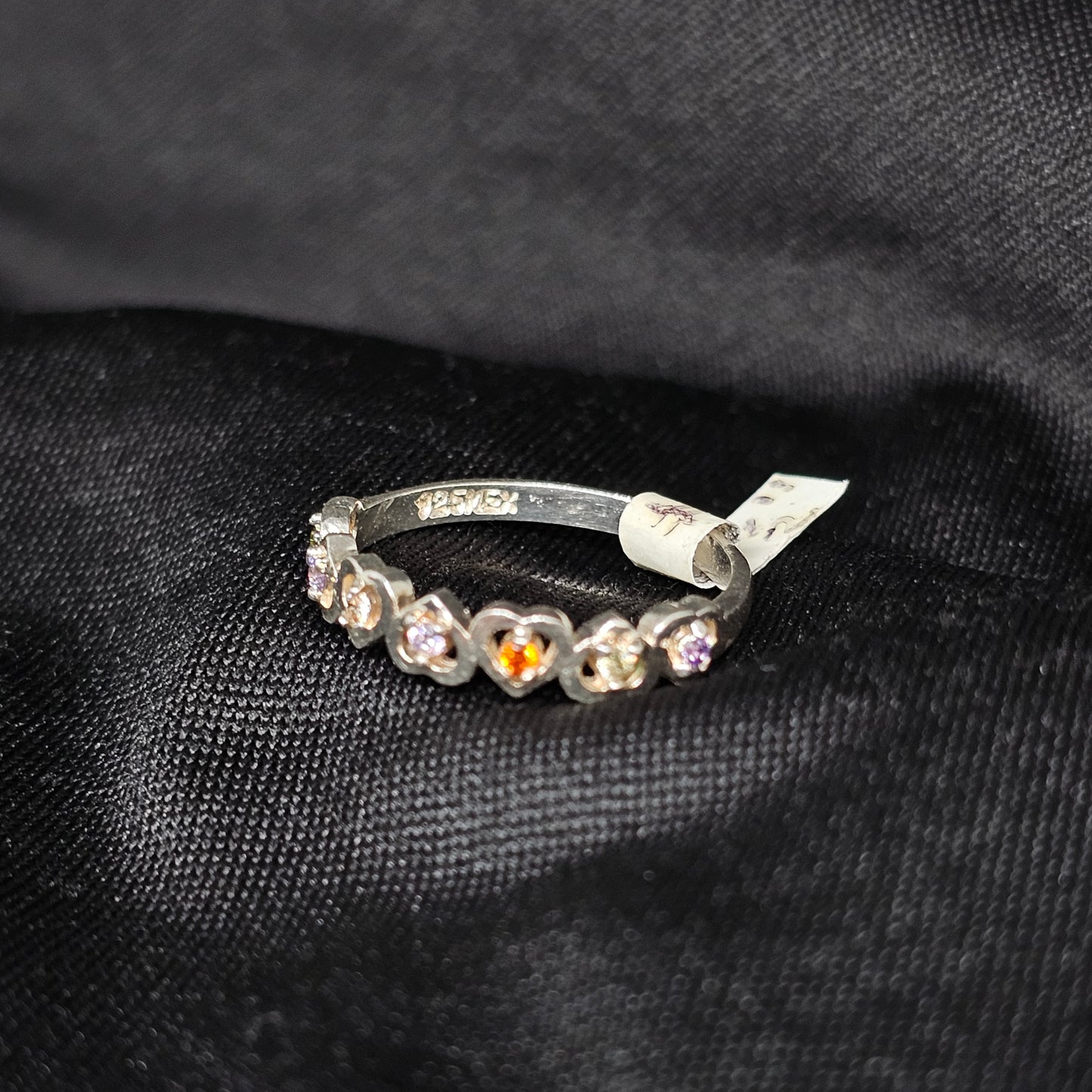 Colorful Heart & Stone Band Ring – Size 6.5, 2g, Silver Finish