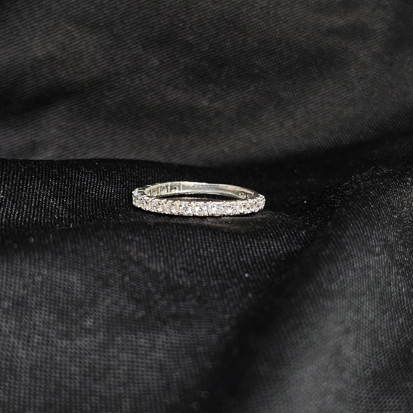 Silver Eternity Band Ring with Sparkling Stones – Size 7, 1.5g