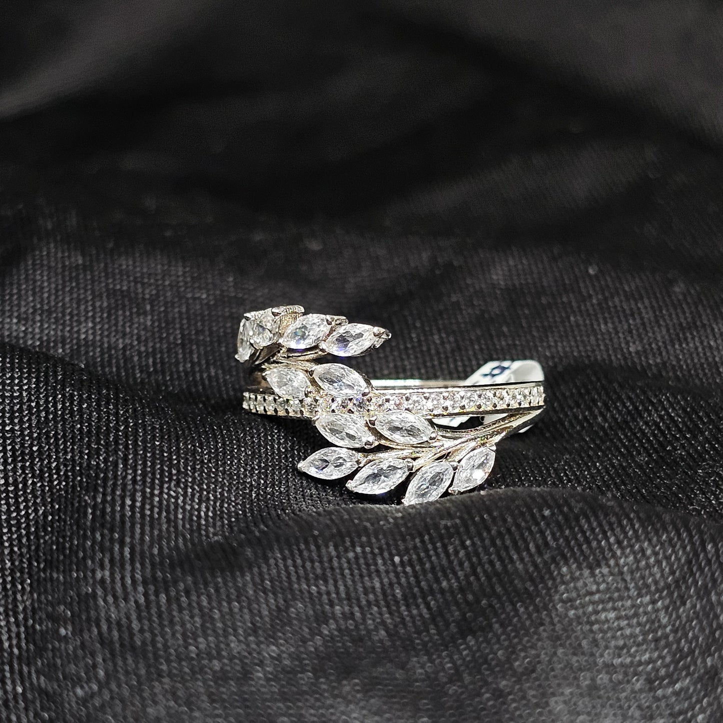 925 Silver CZ Leaf Wrap Ring – Size 7.5 Elegant Nature Design