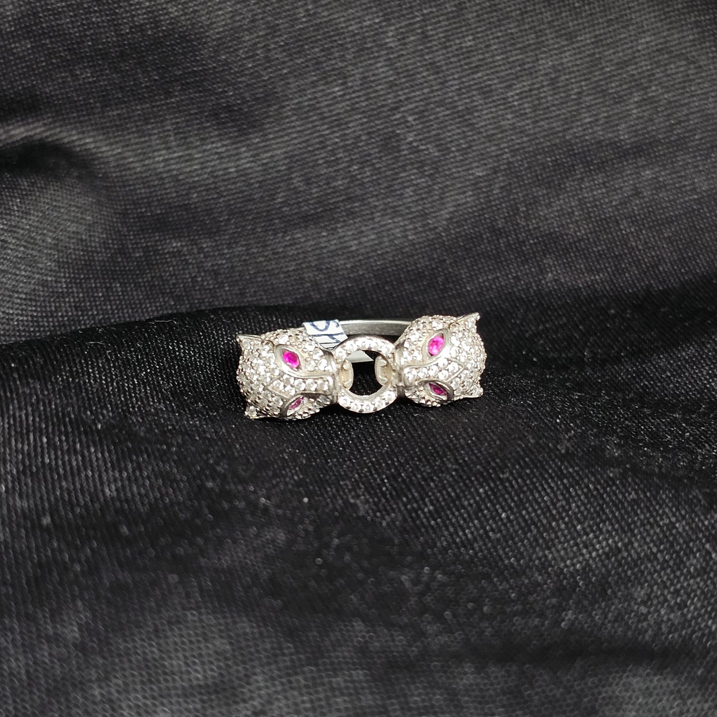 Dual Panther Head Silver Ring with Pink Eyes – Size 7