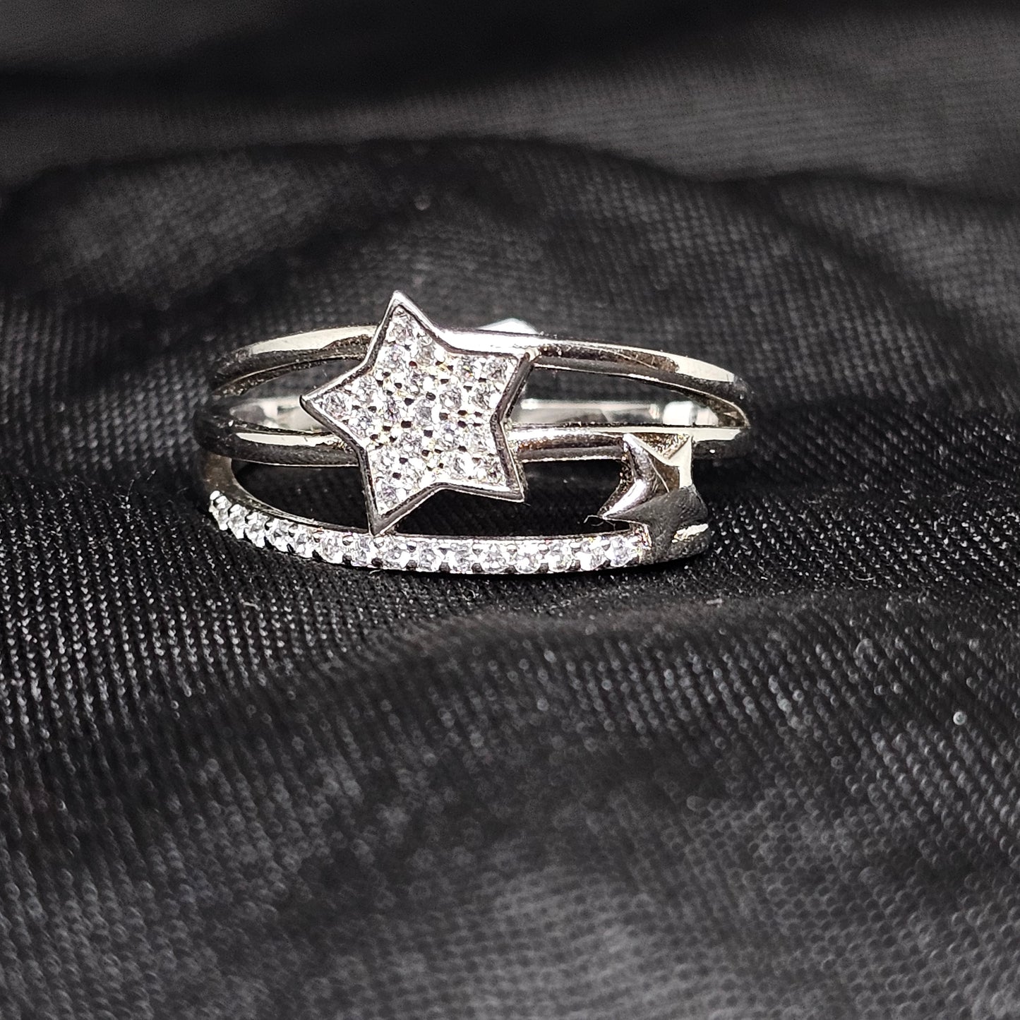 CZ Star Ring in Silver Tone – Size 10, 3.5g, Modern Celestial Style