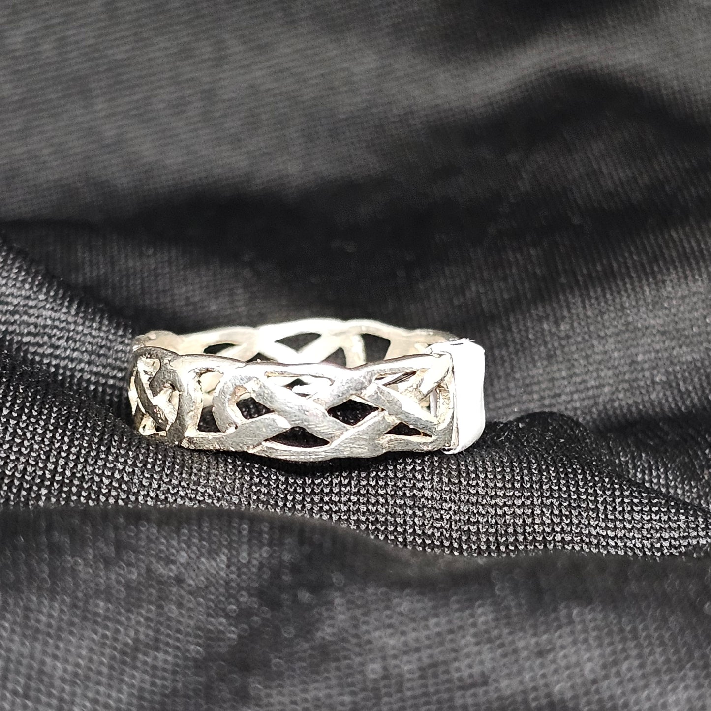 Celtic Knot Band Ring in Silver – Size 10, 3g, Tribal Statement