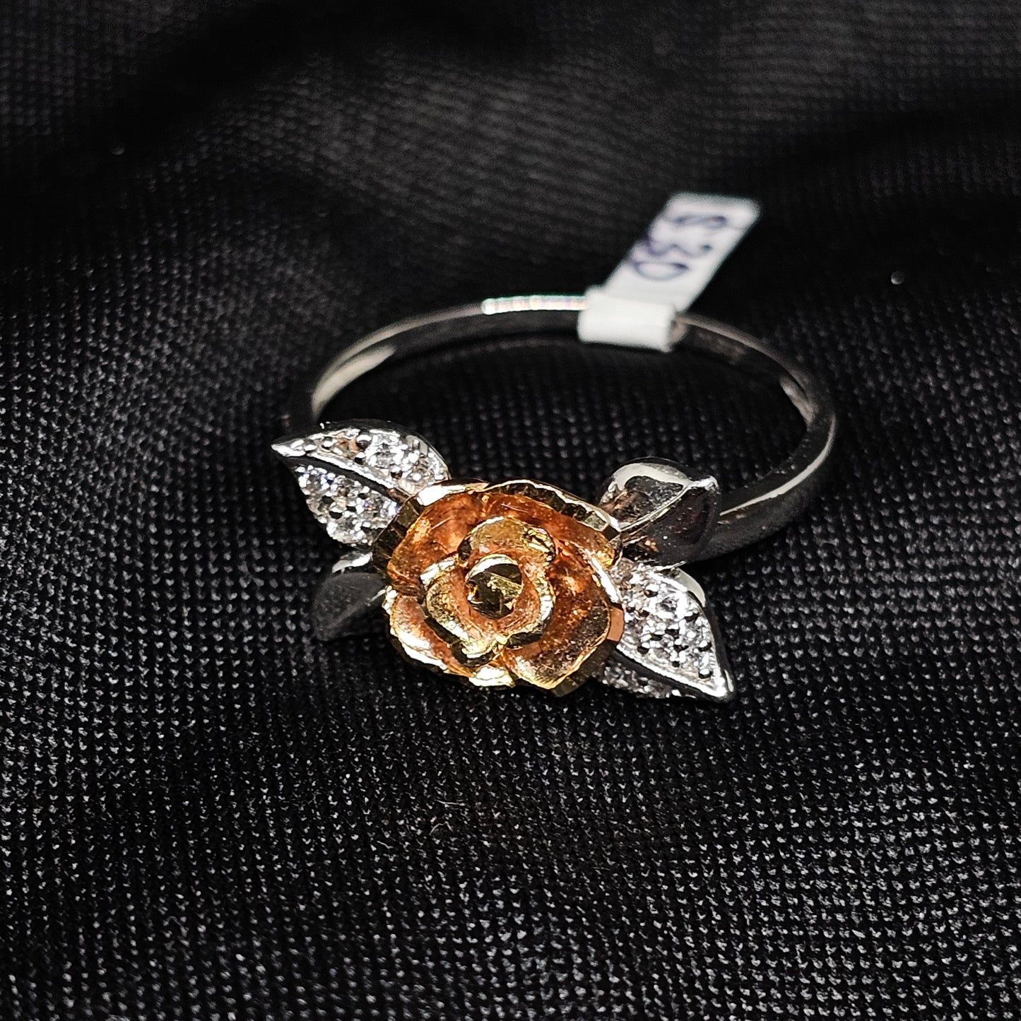 Elegant Rose Gold Flower Ring with CZ Leaves – Size 9, 3g
