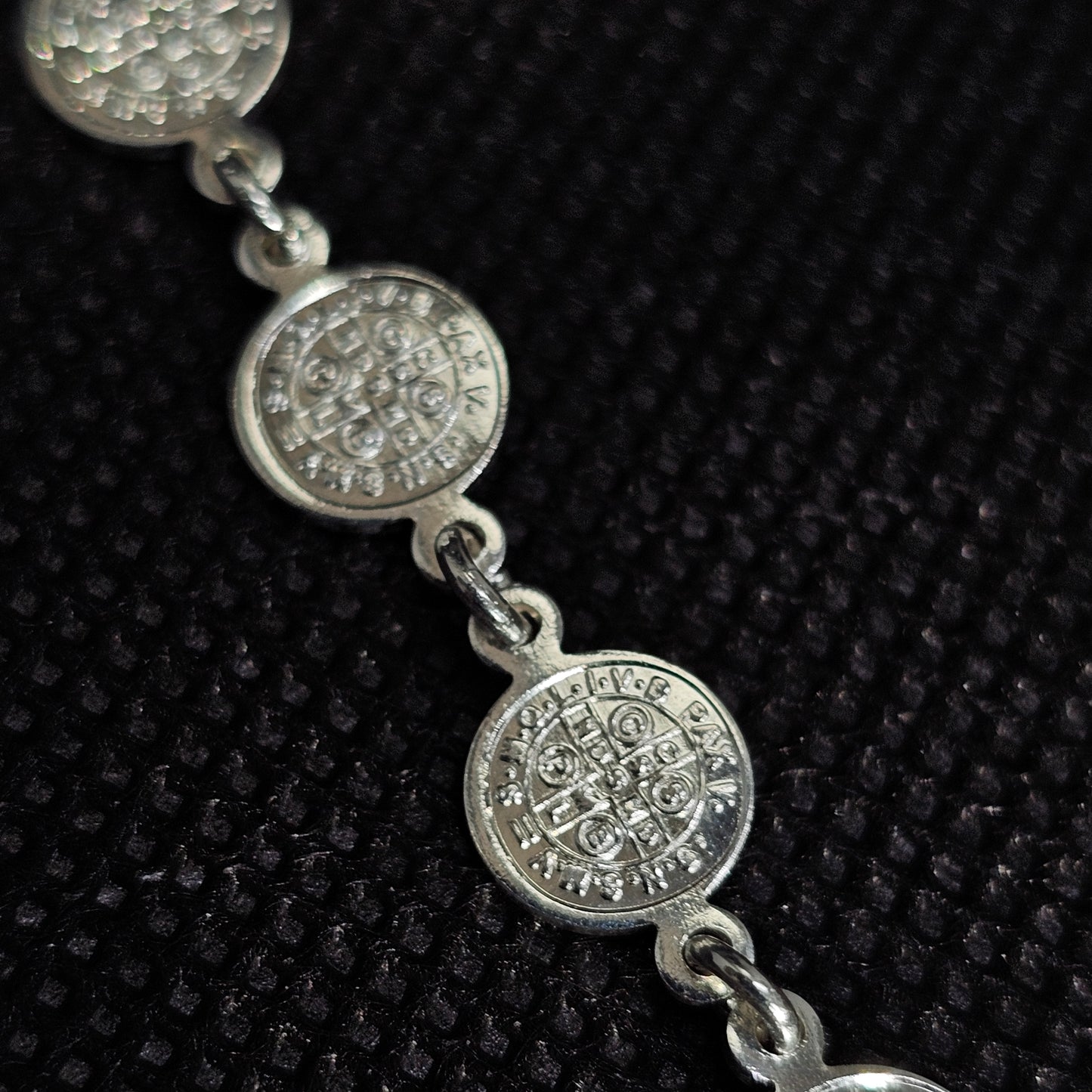 Elegant Silver Coin Bracelet with Textured Medallion Design