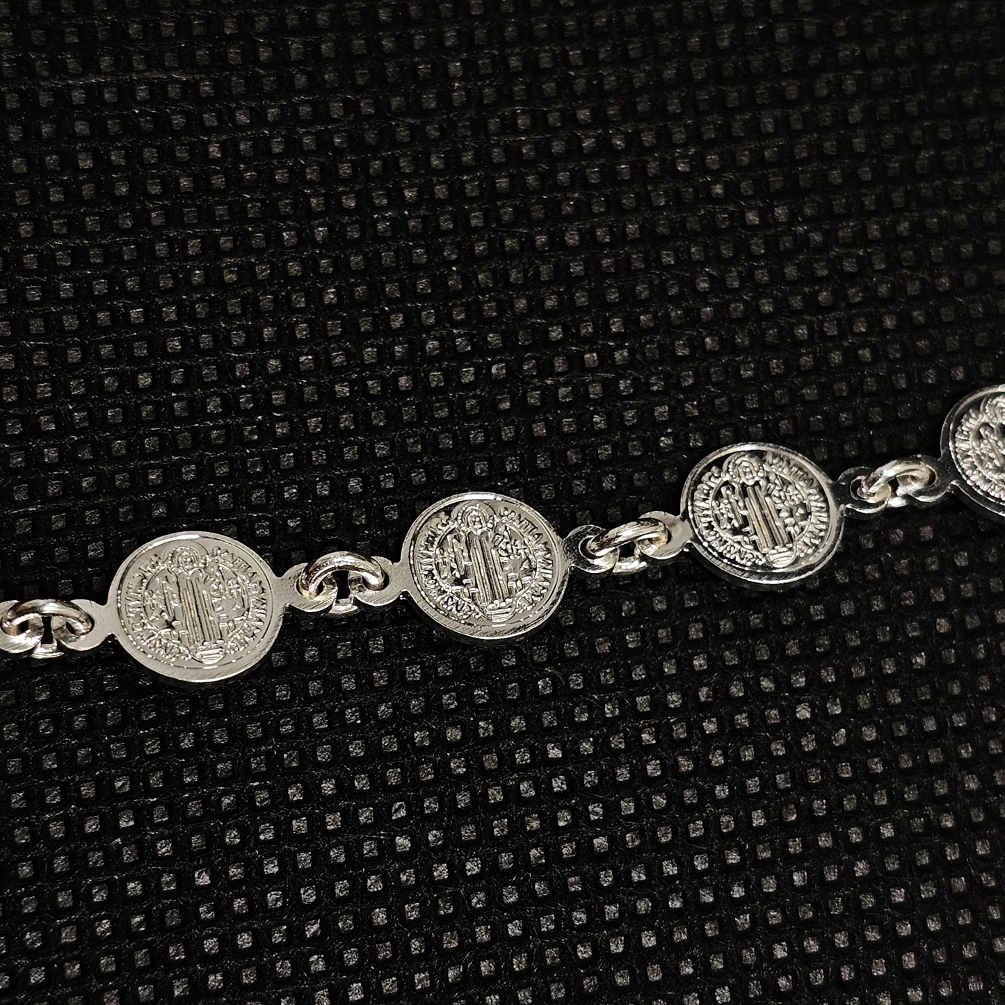 Elegant Silver Coin Bracelet with Textured Medallion Design