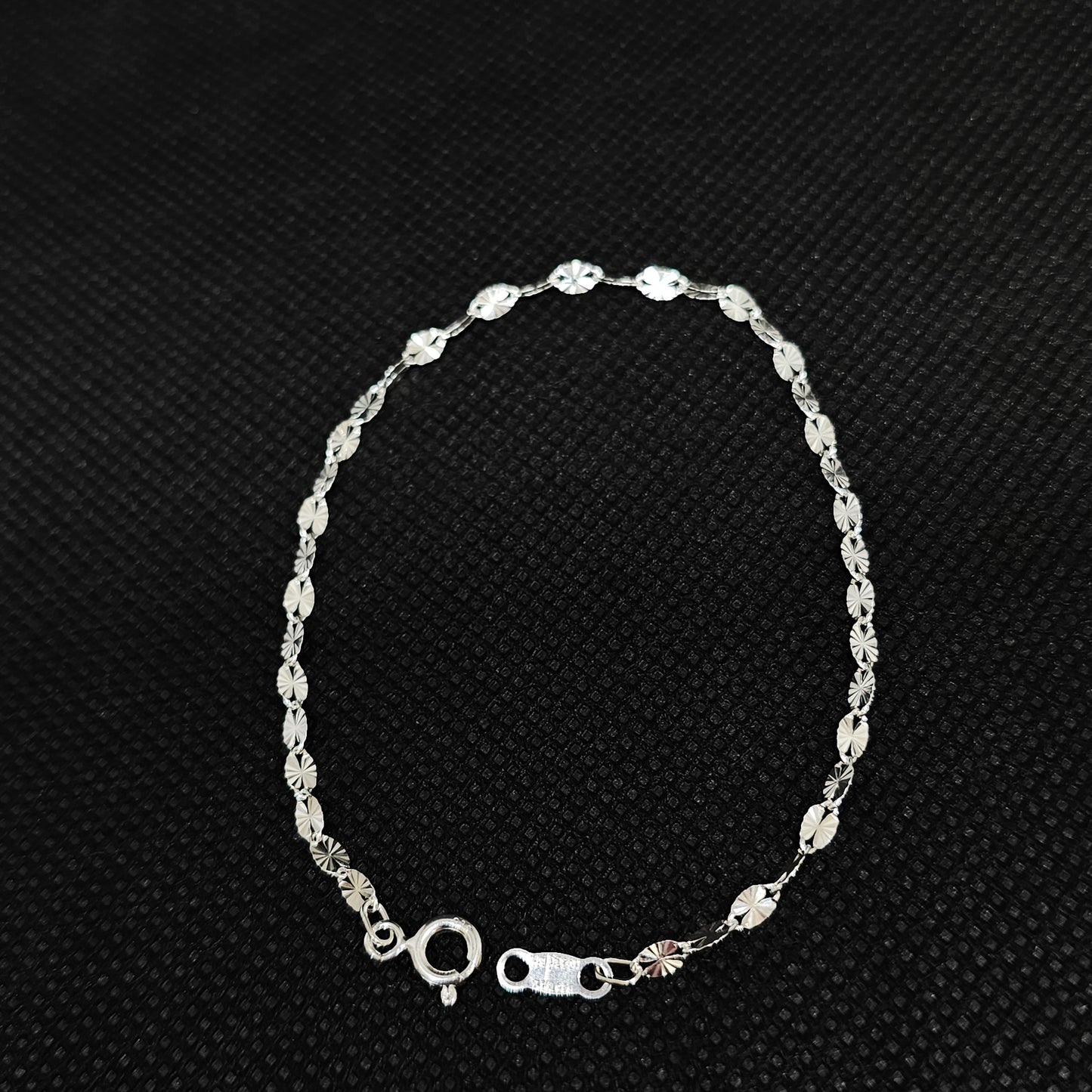 Silver Starburst Disc Chain Bracelet with High Polish Finish
