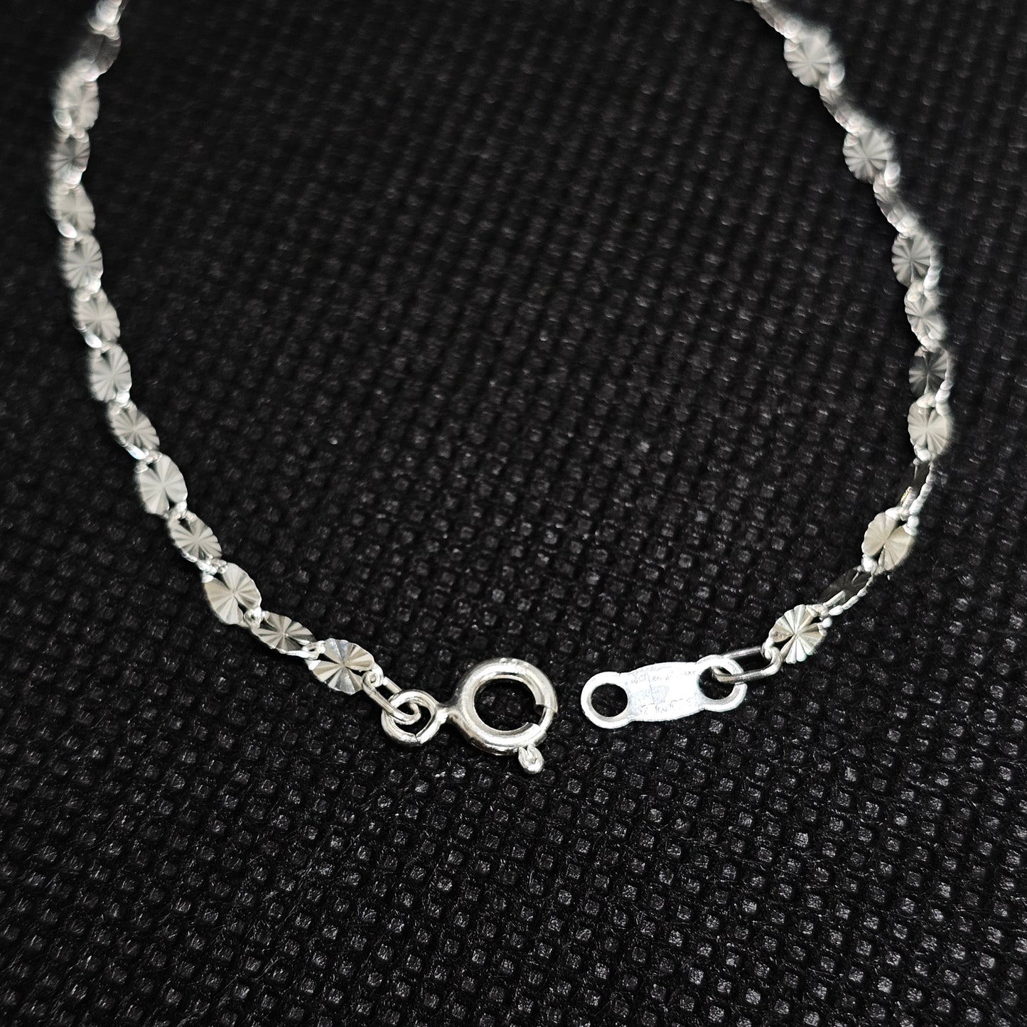 Silver Starburst Disc Chain Bracelet with High Polish Finish