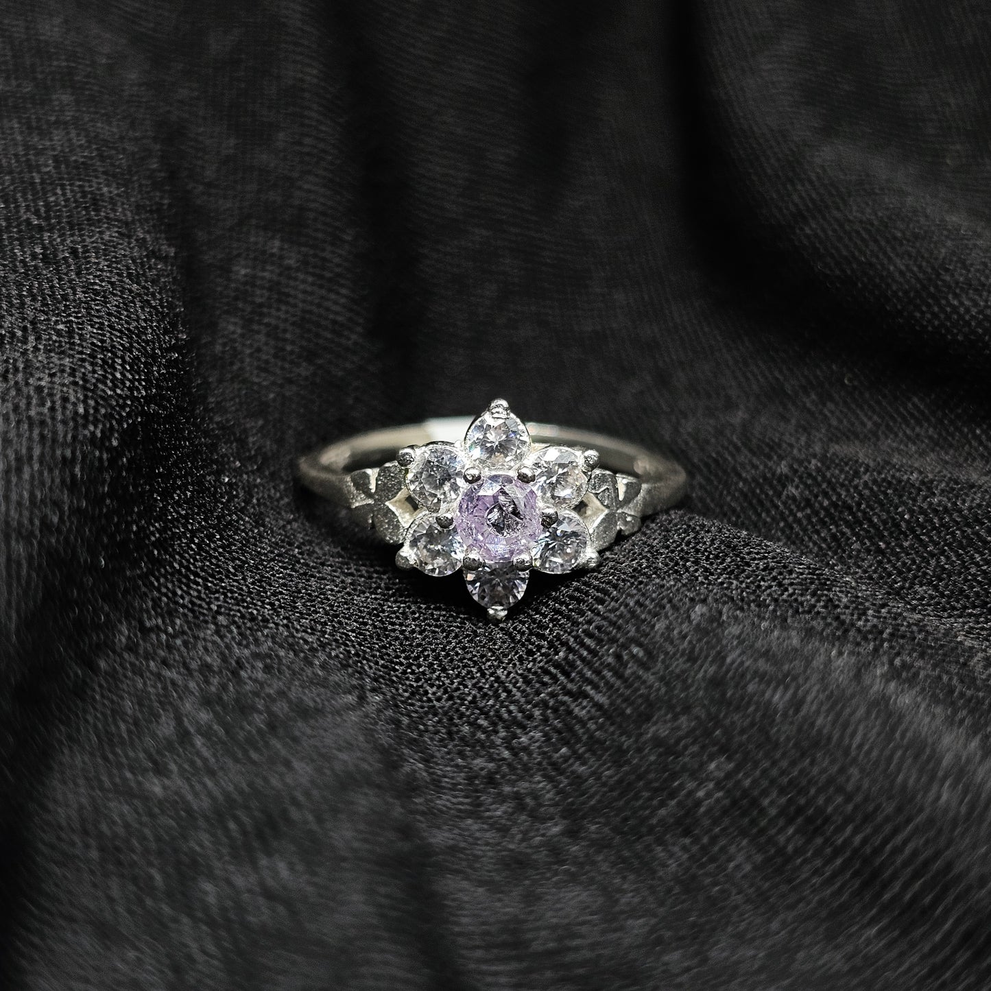 925 Silver Purple CZ Flower Ring – Size 7 Delicate Sparkle Band
