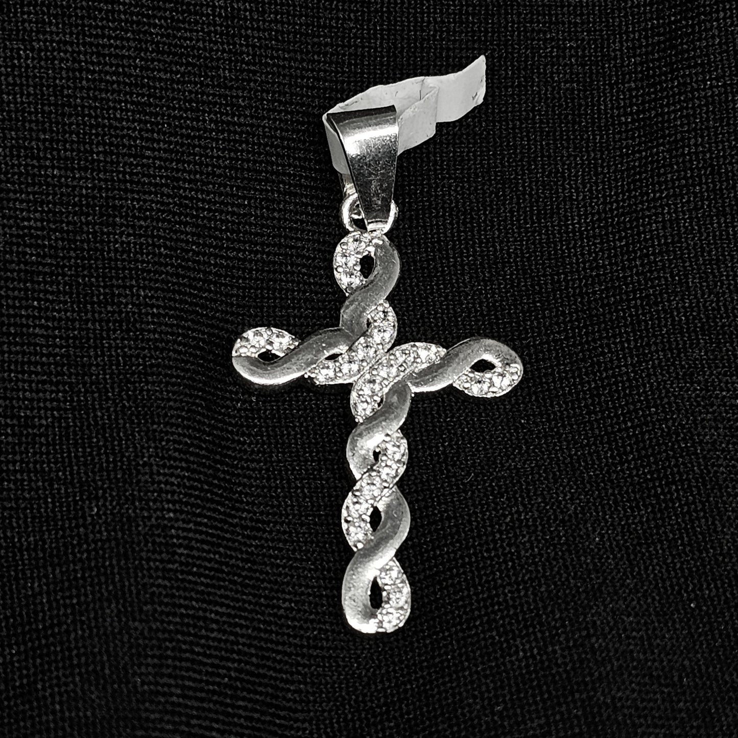 Twisted Cross Pendant – Modern Religious Jewelry for Men & Women