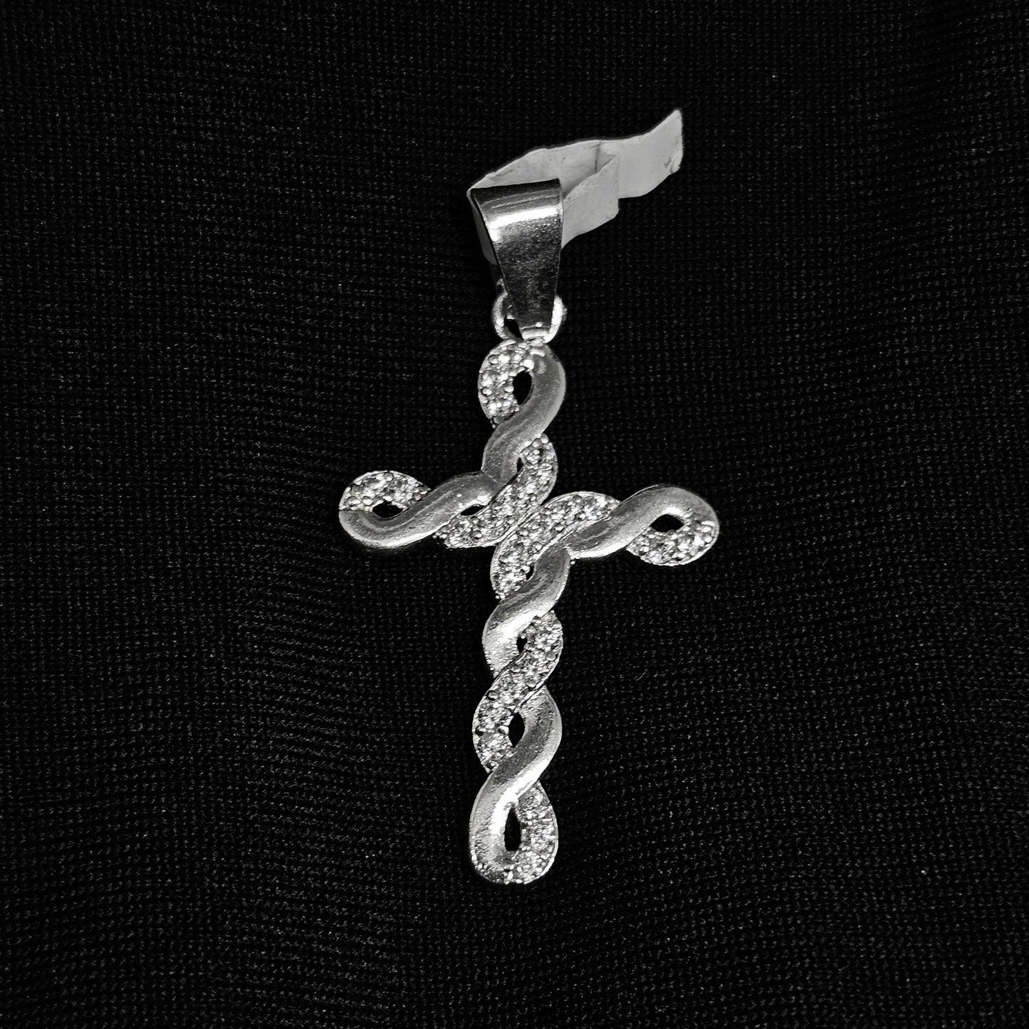 Twisted Cross Pendant – Modern Religious Jewelry for Men & Women