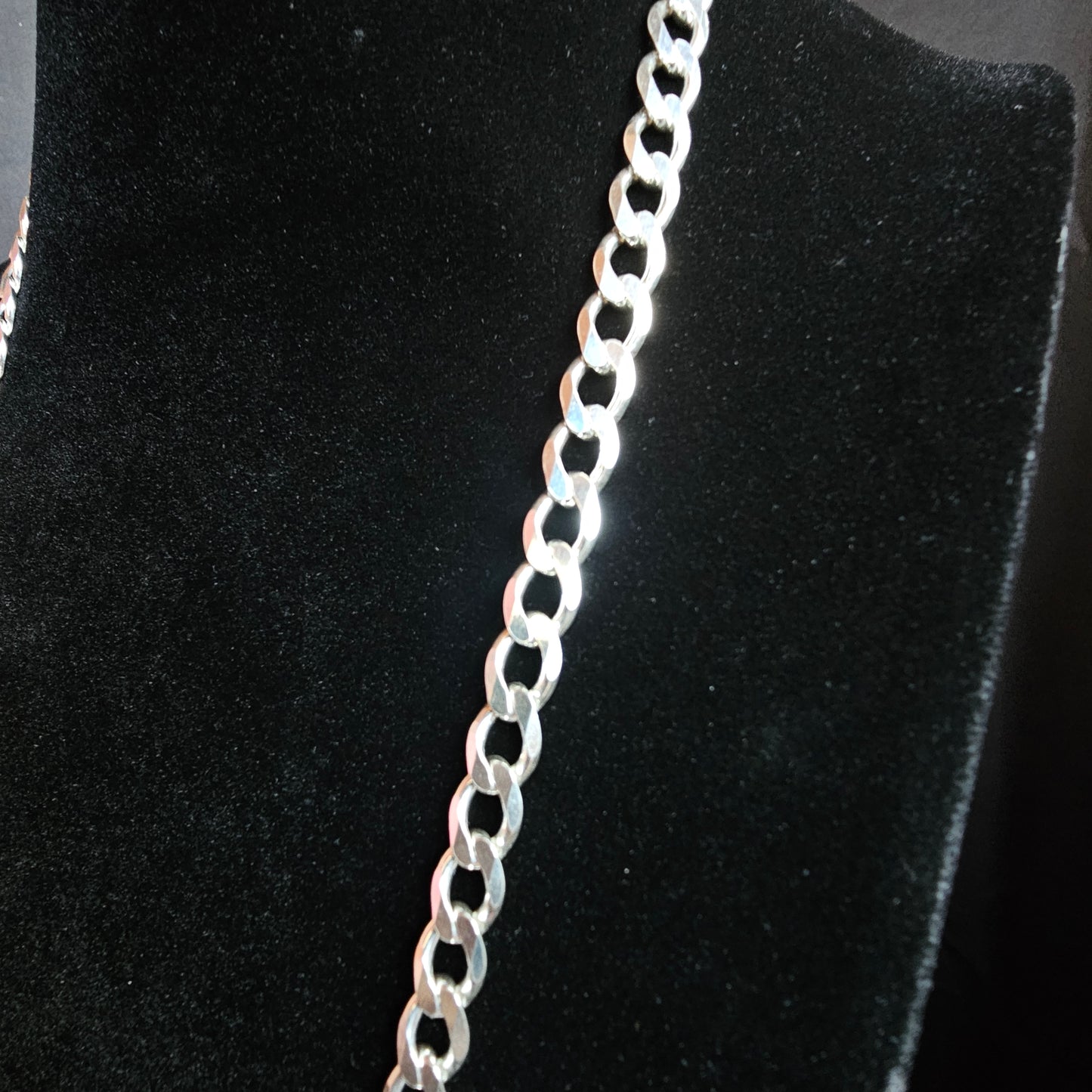 28" Curb Link Chain Necklace