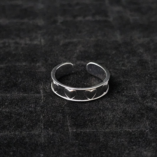 Heart Embossed Band Ring 925 Sterling Silver