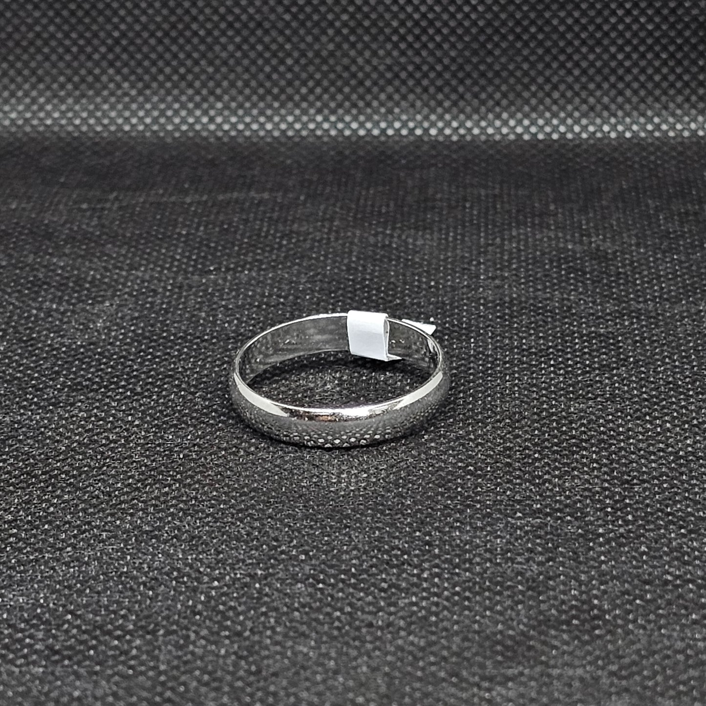 Textured Silver-Tone Band Ring for Men – Sizes 10–13, 3.5g