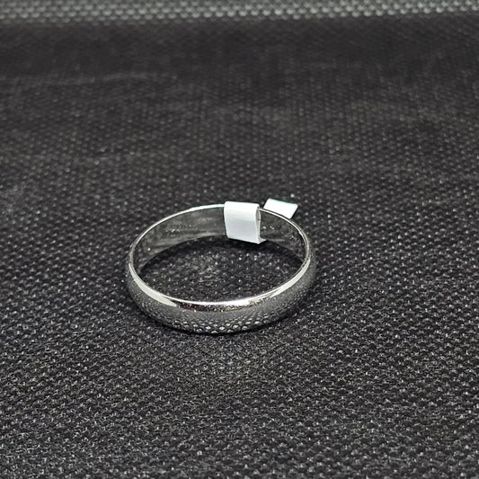Textured Silver-Tone Band Ring for Men – Sizes 10–13, 3.5g