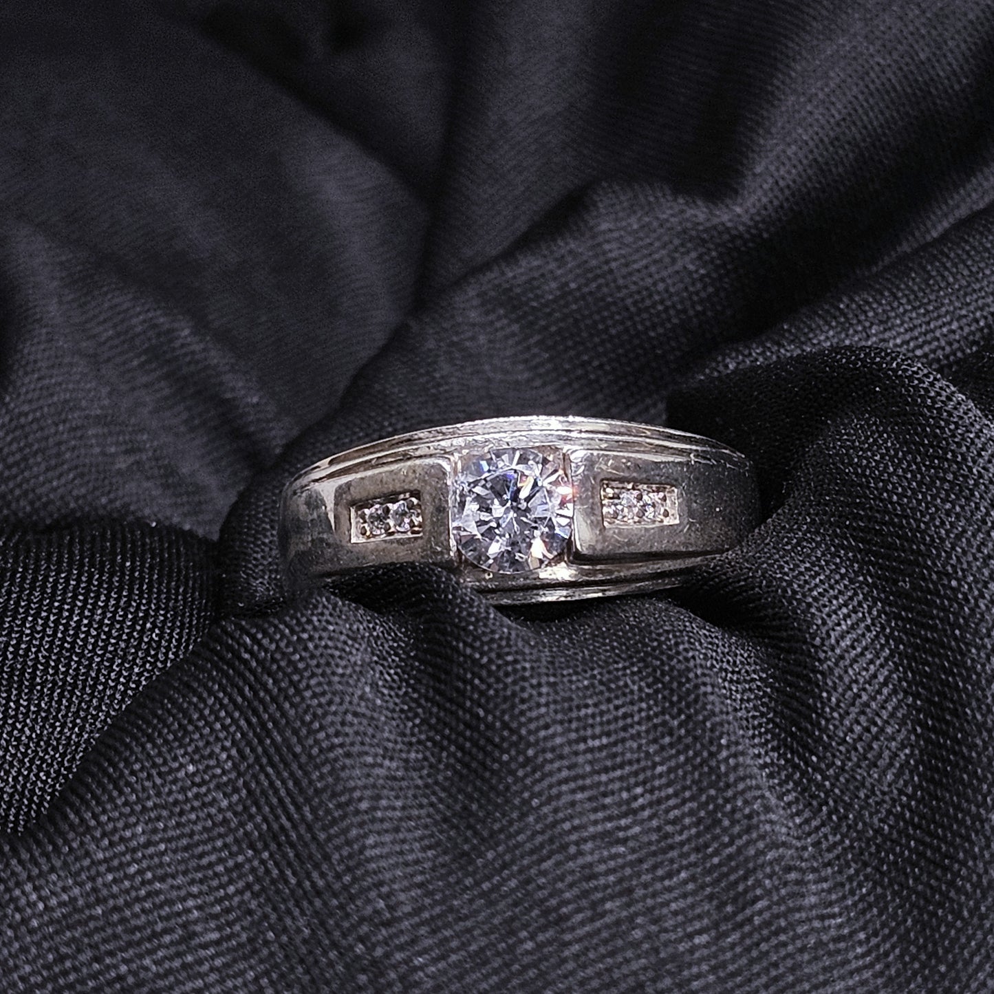 Men's Silver-Tone Solitaire Ring, 8g, Size 13, Icy CZ Centerpiece