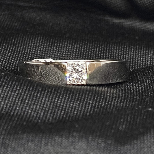 Men’s Silver Solitaire Ring – Size 8.5/9, 3.5g, Bold Shine