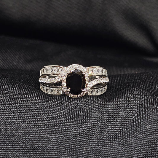 Elegant Black Oval Stone Ring with CZ Accents – Size 9, 5.5g