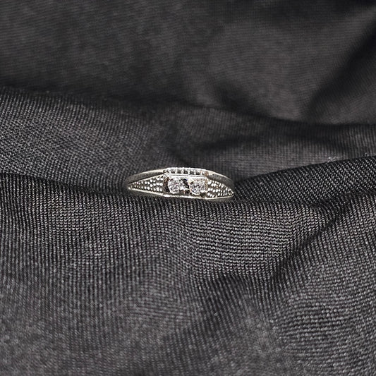 Dainty Silver Twin Stone Ring – Size 5, 2g Elegant Sparkle