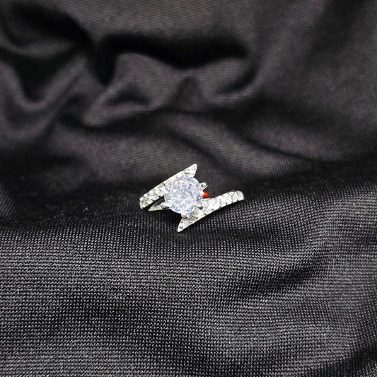 Elegant Split-Shank Cubic Zirconia Engagement Ring – Size 6.5, 2.5g