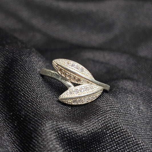 Elegant Leaf CZ Ring for Women, Size 5, 2.5g Nature-Inspired