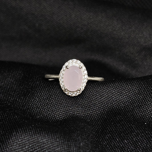 Soft Pink Oval Halo Ring – Size 6.5, 2g, Elegant Feminine Design