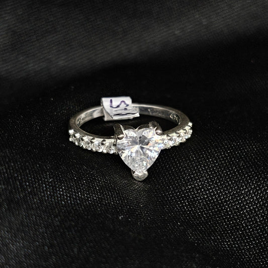 Silver Heart Cut Stone Ring with Side Stones – Size 7, 2.5g