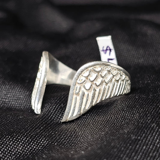 Angel Wings Open Ring in Silver – Size 10, 4g, Adjustable Style