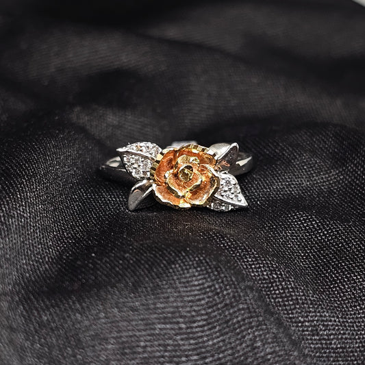 Elegant Rose Gold Flower Ring with CZ Leaves – Size 9, 3g