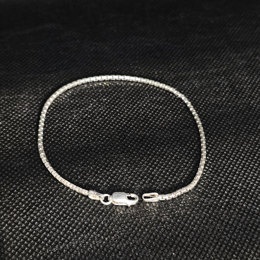 Classic Sterling Silver Box Link Bracelet with Lobster Clasp