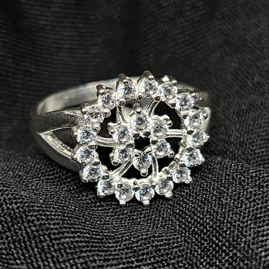 Silver Crystal Cluster Ring with Starburst Design – Size 8