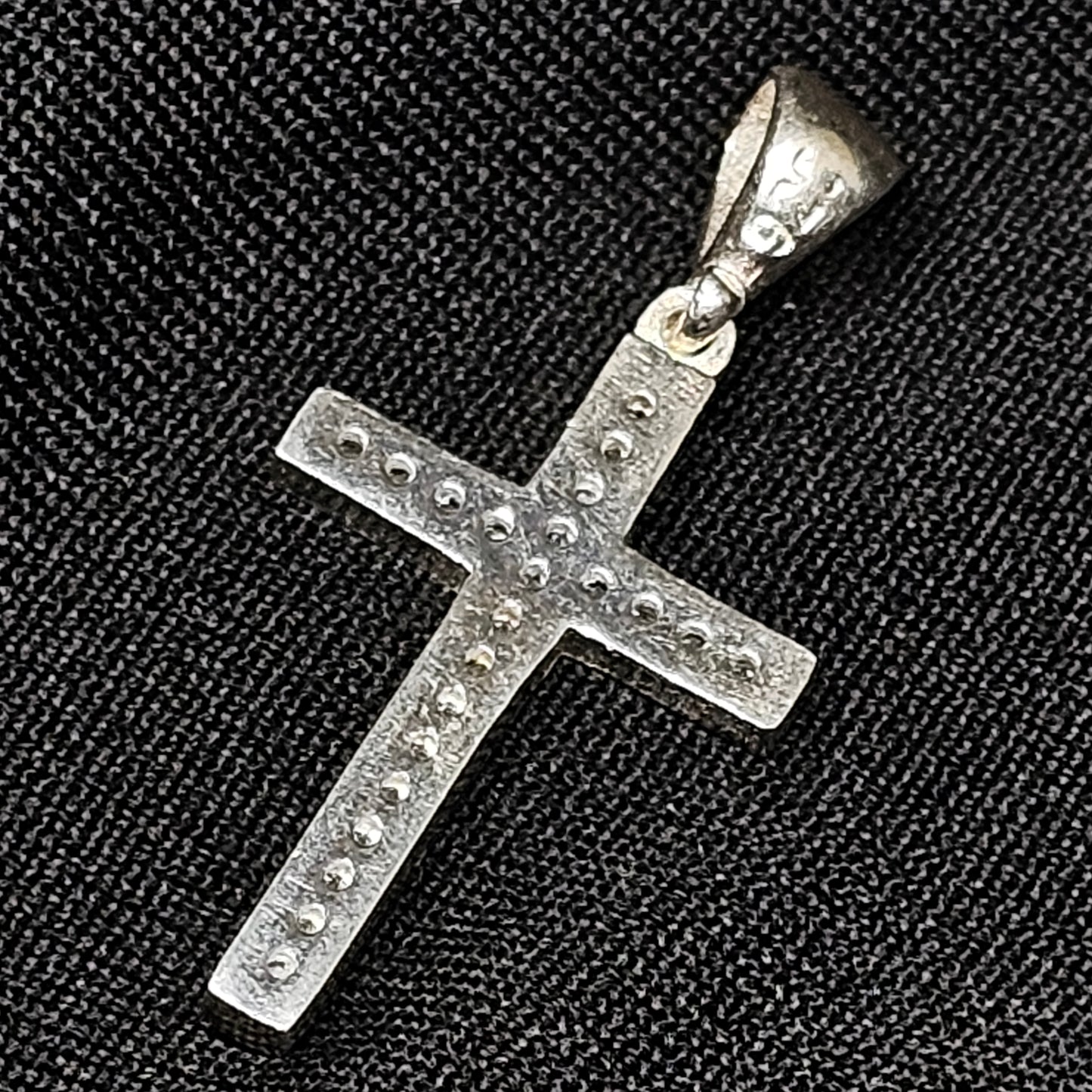 Cubic Zirconia Cross Pendant – Elegant Faith Symbol in Silver Tone (5g)
