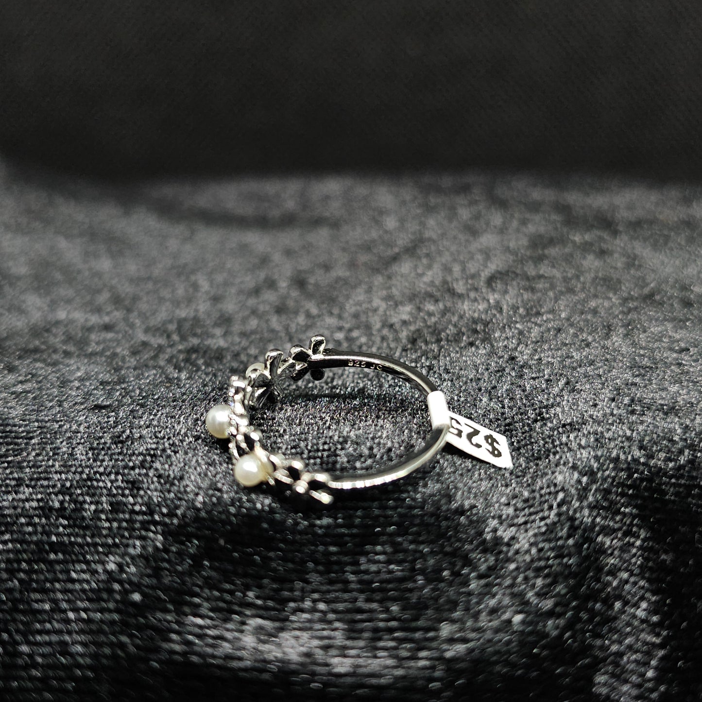 Flower Silver Ring with Pearl Stones