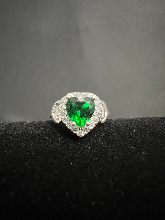 Emerald Green Heart Ring .925 Sterling Silver
