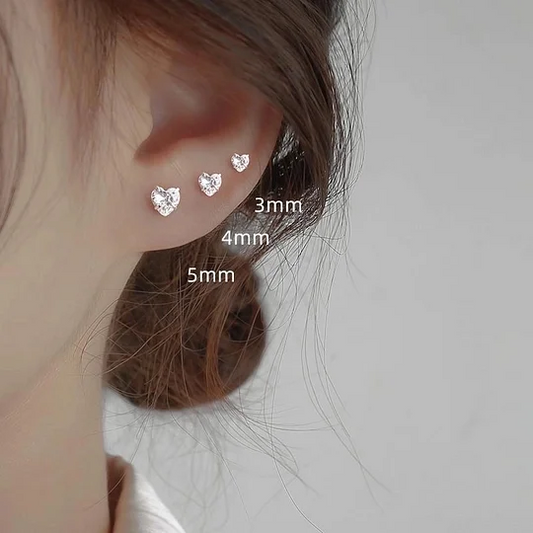 1 Pair 925 Sterling Silver Heart Shaped Ear Studs – Women’s